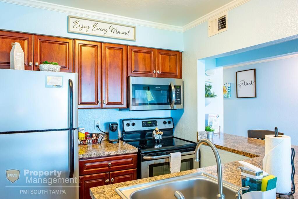 Tropical Serenity-Water View Heated Pool Tiki Bar Tampa Extérieur photo