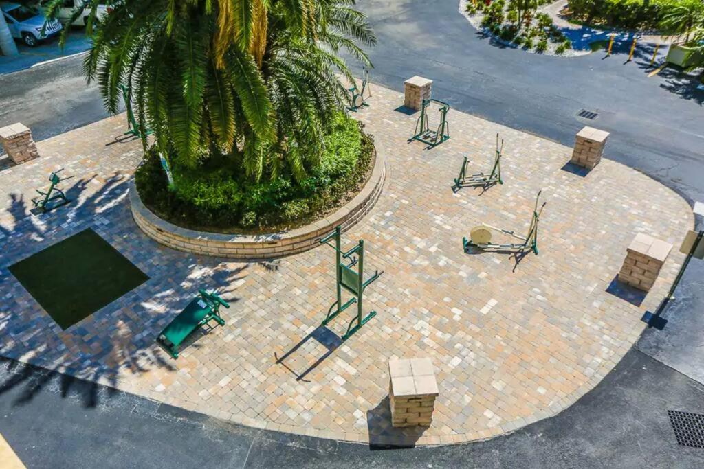 Tropical Serenity-Water View Heated Pool Tiki Bar Tampa Extérieur photo
